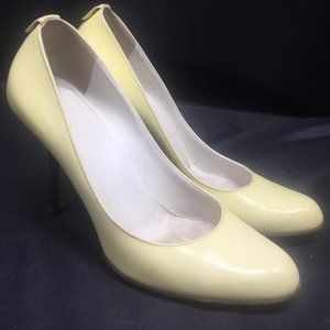Gucci Yellow Patent Leather Pumps